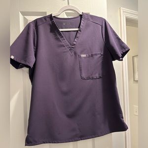 Figs, Catarina Top, Purple Shadow, Size Large, Gently Worn, Excellent Condition.